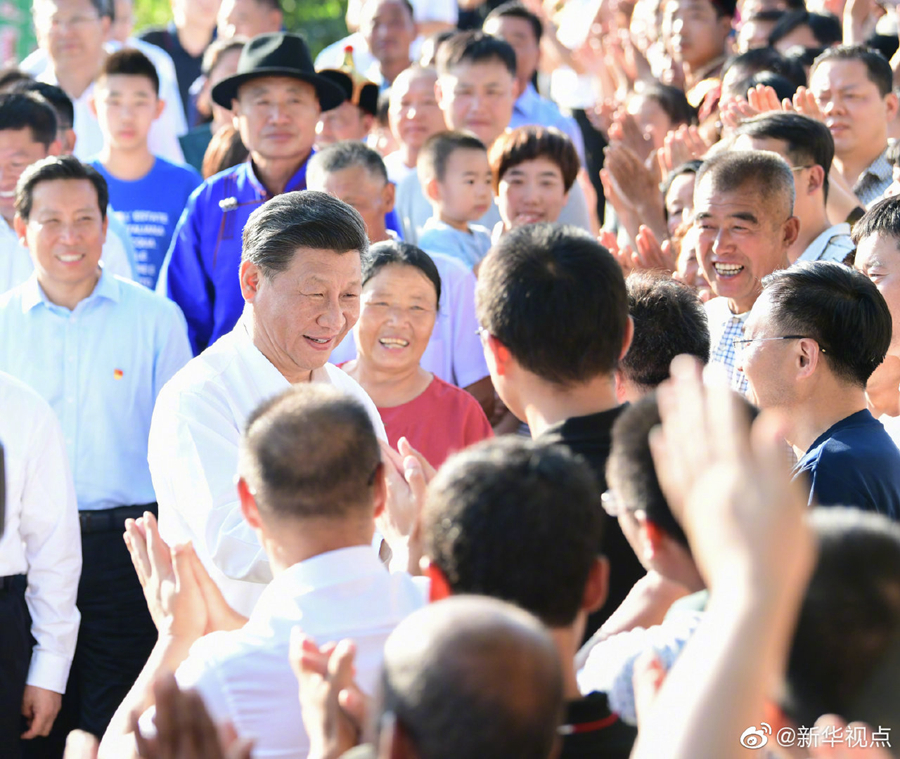 习近平：各民族要一起推动中华民族的发展